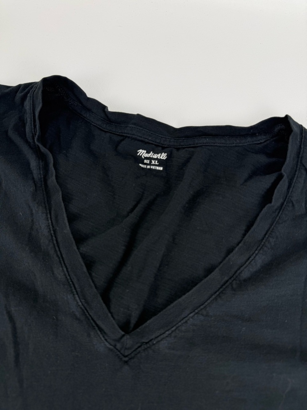Madewell Whisper Cotton V-Neck Tee in True Black - Picture 3 of 5